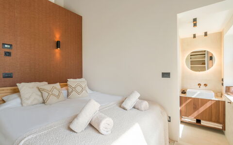 Pendolino Spereto Apartment With Pool, Montaione: Mur, Design Intérieur, Sol, Bois, Sol, Chambre, Meubles, Pièce, Lit, Éclairage