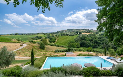 Pendolino Spereto Apartment With Pool, Montaione: Piscine, Mobilier De Jardin, Jardin, Biens, Eco Hôtel, Aménagement Paysager, Balancelle, Plantation, Villa, Ville Resort