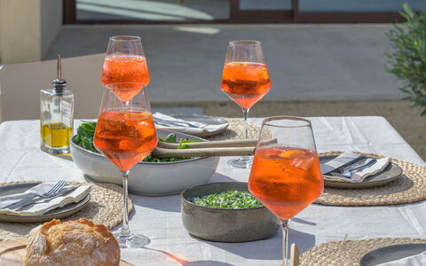 Pendolino Spereto Apartment With Pool, Montaione: Aliments, Table, Plante, Vaisselle, Meubles, Orange, Cuisine, Vaisselle, Chaise, Ingrédient