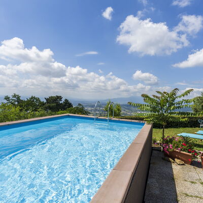 La Casa Di Elda, Holiday Home With Pool, Uzzano, T