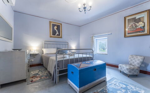 Country House Casalguidi 191 Private Pool: Cadre, Bâtiment, Propriété, Meubles, Cabinetry, Design Intérieur, Éclairage, Table, Sol, Architecture