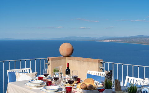 Sunset Sea View, Baratti, Populonia, Wifi, Ac: L'Eau, Ciel, Table, Vaisselle, Aliments, Propriété, Meubles, Bleu, Nuage, Chaise