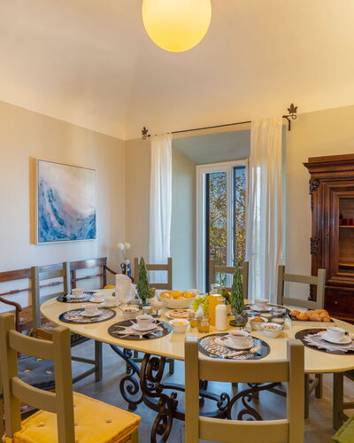 Sunset Sea View, Baratti, Populonia, Wifi, Ac: Table, Meubles, Cadre, Fenêtre, Design Intérieur, Bois, Jaune, Bâtiment, Chaise, Immobilier