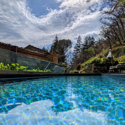 Mulino Morandi: L'Eau, Nuage, Ciel, Ressources En Eau, Plante, Piscine, Bleu Azur, Bâtiment, Arbre, Paysage Naturel