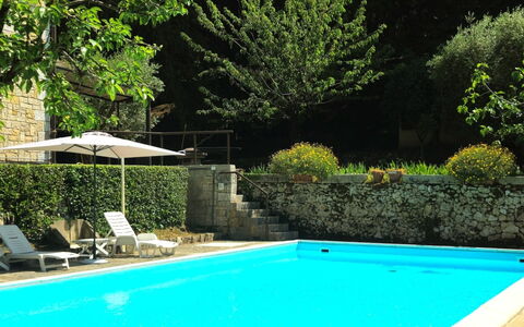 La Piccola Rocca: Piscine, Recours, Composite, Mobilier De Jardin, Loisir, Thermes, Ombre, Eco Hôtel, Dalle, Caractéristique De L'Eau