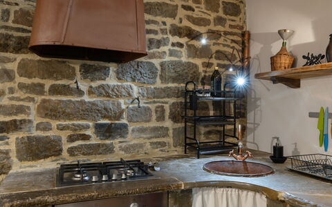 La Piccina: Marron, Propriété, Bois, Éclairage, Design Intérieur, Cadre, Architecture, Sol, Sol, Brique