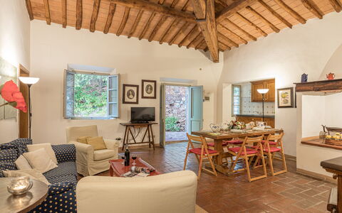 Villa D'elsa: Meubles, Cadre, Table, Bois, Design Intérieur, Sol, Salon, Dur, Immobilier, Fenêtre