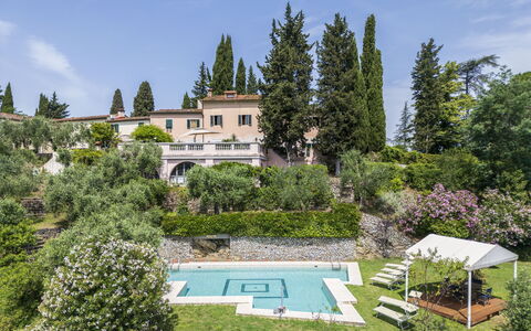 Villa Montegattoli, Pool, Landscape, Wifi, Ac: Ciel, Plante, Arbre, Nuage, Bâtiment, Herbe, Paysage, Immobilier, Arbuste, Zone Résidentielle