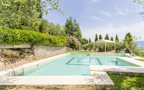 Villa Montegattoli, Pool, Landscape, Wifi, Ac: Plante, L'Eau, Ciel, Nuage, Piscine, Arbre, Ombre, Herbe, Paysage Naturel, Loisir