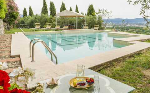 Villa Montegattoli, Pool, Landscape, Wifi, Ac: L'Eau, Propriété, Ciel, Plante, Bleu Azur, Vaisselle, Piscine, Architecture, Arbre, Mobilier De Jardin