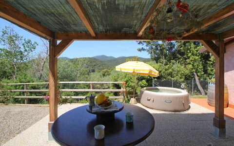 La Casetta: Ciel, Plante, Propriété, Ombre, Éclairage, Arbre, Architecture, Design Intérieur, Loisir, Paysage