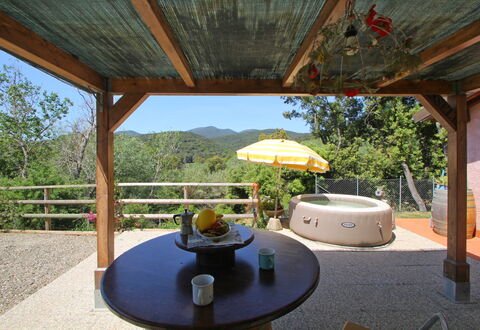 La Casetta: Ciel, Plante, Propriété, Ombre, Éclairage, Arbre, Architecture, Design Intérieur, Loisir, Paysage