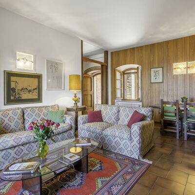 Casa Martina, Piazza Delle Erbe, San Gimignano: Meubles, Design Intérieur, Sol, Canapé, Sol, Pièce, Plafond, Table, Salon, Éclairage