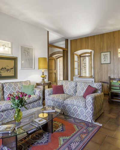 Casa Martina, Piazza Delle Erbe, San Gimignano: Meubles, Design Intérieur, Sol, Canapé, Sol, Pièce, Plafond, Table, Salon, Éclairage