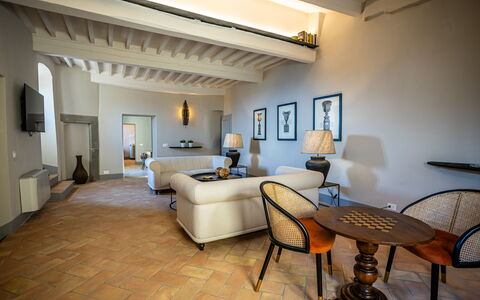 Appartamento Vagnucci: Table, Meubles, Bâtiment, Cadre, Canapé, Confort, Design Intérieur, Sol, Salon, Sol