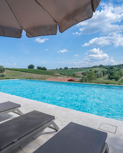 Correggiolo Spereto Apartment With Pool, Montaione: Piscine, Mobilier De Jardin, Balancelle, Recours, Thermes, Eco Hôtel, Chaise, Ville Resort, Chaise Longue, Villa