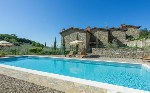 Casa Minuccia: L'Eau, Ciel, Propriété, Plante, Bleu Azur, Piscine, Bâtiment, Composite, Ombre, Immobilier