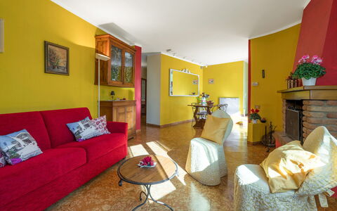 Bellavista Tuscany Apartment Panoramic Terrace: Plante, Propriété, Cadre, Meubles, Décoration, Bleu Azur, Plante D'Appartement, Éclairage, Confort, Design Intérieur