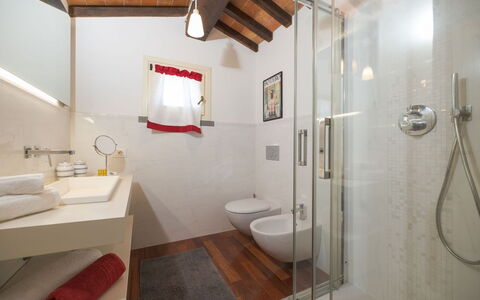 Villa Elena: Sol, Mur, Design Intérieur, Sol, Luminaire Plomberie, Salle De Bains, Plafond, Évier, Domicile, Pièce