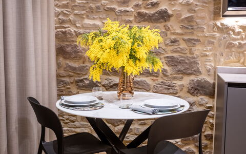 Maccari Suite: Meubles, Design Intérieur, Table, Chaise, Bois, Sol, Table Cuisine Et Salle A Manger, Salle À Manger, Sol, Pot De Fleur