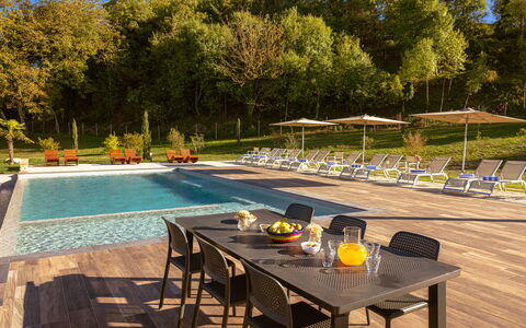 Il Borgo, Borgo Campassini, Monteriggioni: Piscine, Mobilier De Jardin, Meubles, Recours, Chaise, Table, Eco Hôtel, Tableau De Plein Air, Jardin, Ombre