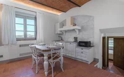 Il Borgo, Borgo Campassini, Monteriggioni