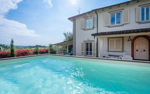 Borgo House In Florentine Hills With Pool: Piscine, Domicile, Recours, Biens, Hacienda, Villa, Thermes, Caractéristique De L'Eau, Balcon, Eco Hôtel