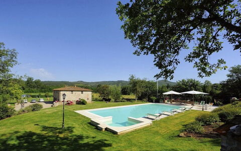 Mulino della Villa: Piscine, Biens, Ferme, Mobilier De Jardin, Loisir, Recours, Jardin, Hacienda, Pelouse, Aménagement Paysager