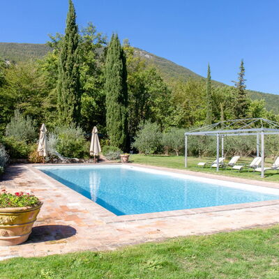 Villa la Felce: Piscine, Recours, Jardin, Aménagement Paysager, Eco Hôtel, Mobilier De Jardin, Caractéristique De L'Eau, Loisir, Dalle, Ombre