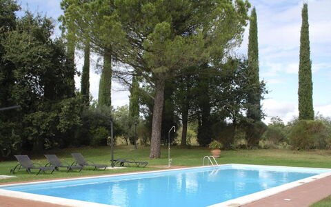Villa del Lago: Piscine, Ombre, Biens, Hacienda, Jardin, Pelouse, Aménagement Paysager, Arrière-Cour, Cour, Villa