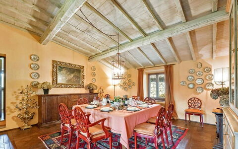 Villa Aiola: Meubles, Design Intérieur, Mur, Sol, Plafond, Table, Chaise, Éclairage, Sol, Salle À Manger