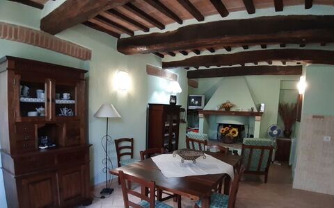 Il Bosco: Meubles, Design Intérieur, Bois, Sol, Chaise, Table, Pièce, Plafond, Éclairage, Table Cuisine Et Salle A Manger