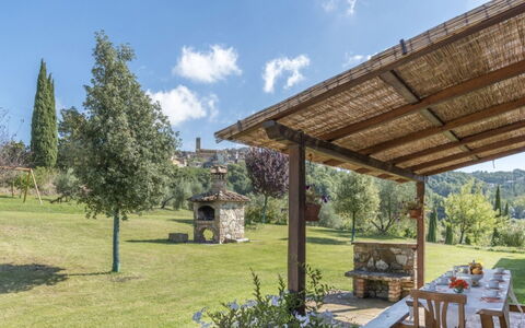 Podere Aurora: Jardin, Lot Terre, Mobilier De Jardin, Ombre, Structure En Plein Air, Aménagement Paysager, Belvédère, Arrière-Cour, Pavillon, Pergola
