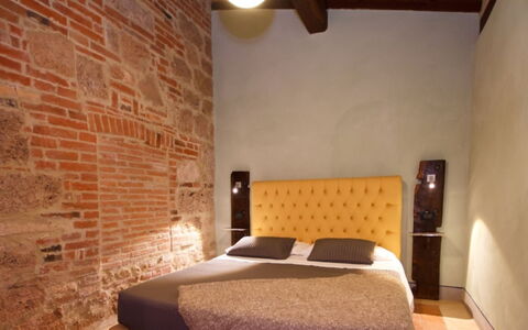 Podere della Bruciata: Mur, Chambre, Meubles, Design Intérieur, Lit, Sol, Sol, Drap De Lit, Plafond, Pièce