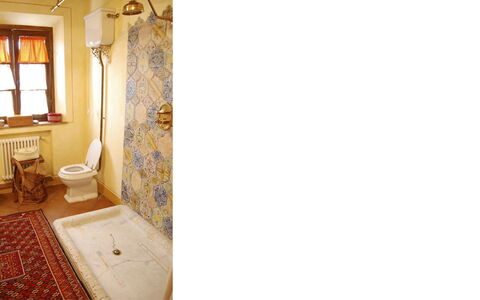 Poggio Aperto: Mur, Sol, Design Intérieur, Sol, Pièce, Siège De Toilette, Salle De Bains, Luminaire Plomberie, Plafond, Tuile