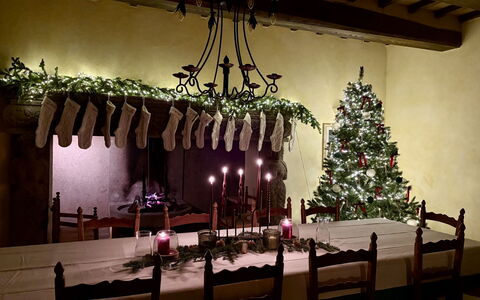 Poggio Aperto: Meubles, Design Intérieur, Éclairage, Table, Nappe De Table, Linge, Salle À Manger, Décoration, Restaurant