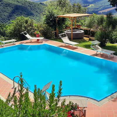 La Palazzina: Piscine, Recours, Établissements Humains, Eco Hôtel, Hacienda, Thermes, Mobilier De Jardin, Ville Resort, Balancelle, Villa