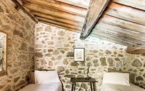 Mulino della Frateria: Mur, Mur De Pierre, Plafond, Chambre, Lit, Literie