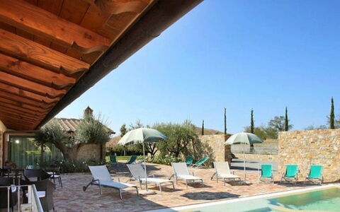 Villa la Tabaccaia: Domicile, Composite, Dalle, Recours, Eco Hôtel, Ferme, Ombre, Biens, Chaise, Piscine