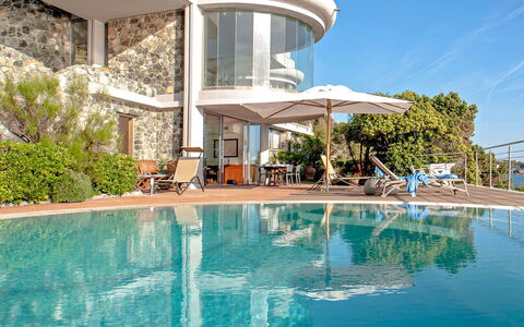 Villa Baia al Mare: Piscine, Recours, Biens, Manoir, Villa, Eco Hôtel, Hôtel, Hacienda, Ville Resort