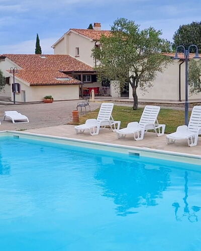 San Giuseppe Villa: Piscine, Recours, Mobilier De Jardin, Zone Résidentielle, Thermes, Établissements Humains, Composite, Balancelle, Biens, Eco Hôtel