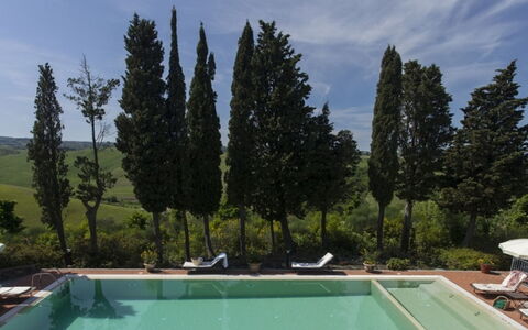 Villa Santa Virginia: Piscine, Mobilier De Jardin, Eco Hôtel, Recours, Chaise, Balancelle, Villa, Ville Resort, Aménagement Paysager, Hacienda