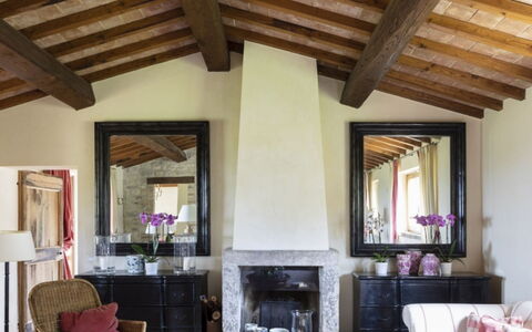 Villa Torre: Meubles, Mur, Design Intérieur, Bois, Sol, Plafond, Sol, Éclairage, Salon, Domicile