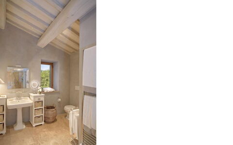 Villa Santa: Design Intérieur, Mur, Sol, Luminaire Plomberie, Sol, Domicile, Évier, Lavabo, Robinet, Salle De Bains