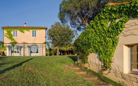 Villa Moscato: Arbuste, Maison, Domicile, Lot Terre, Biens, Zone Rurale, Jardin, Chalet, Pelouse