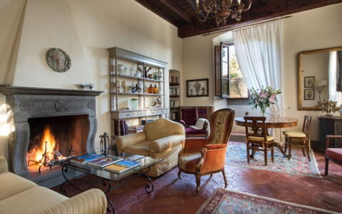 Villa Bel Monte: Mur, Meubles, Domicile, Sol, Design Intérieur, Éclairage, Maison, Salon, Pièce, Chaise