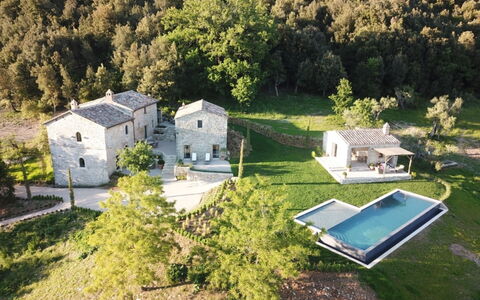Villa Piuma: Domicile, Maison, Chalet, Lot Terre, Zone Rurale, Biens, Piscine, Ferme, Village, Aménagement Paysager