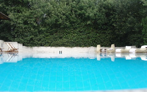Villa Antonella: Piscine, L'Eau, Loisir, Recours, Composite, Mobilier De Jardin, Thermes, Caractéristique De L'Eau