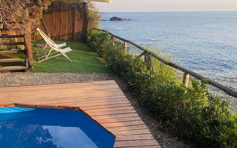 Vistamare: Bleu, L'Eau, Bois, Mer, Cotiers Et Relief Océaniques, Océan, Côte, Recours, Piscine, Eco Hôtel