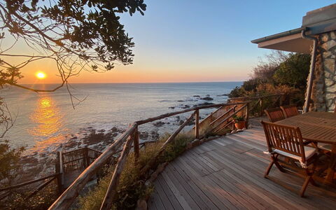 Vistamare: L'Eau, Plan D'Eau, Horizon, Bois, Côte, Cotiers Et Relief Océaniques, Mer, Crépuscule, Océan, Rive